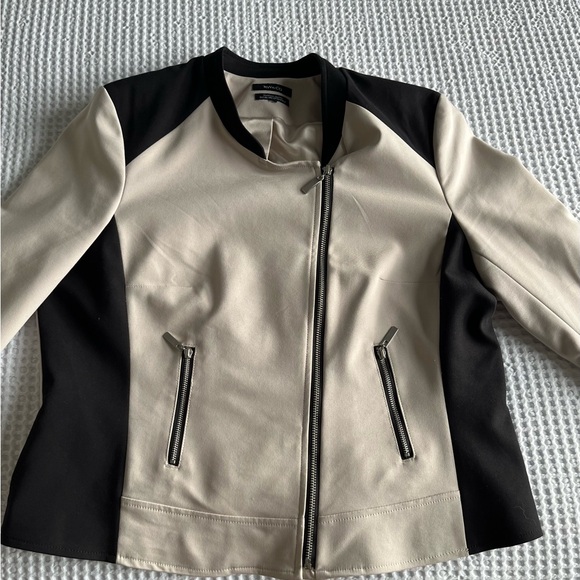 Beautiful blazer for women - Picture 7 of 10